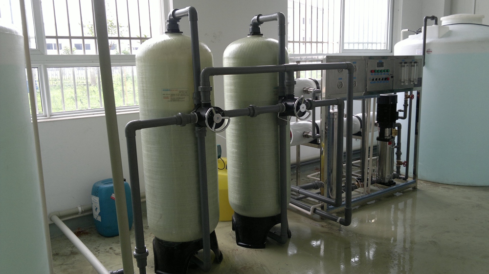 江苏泰州某电子厂2T单级反渗透.jpg